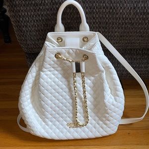 White Guess Bag
